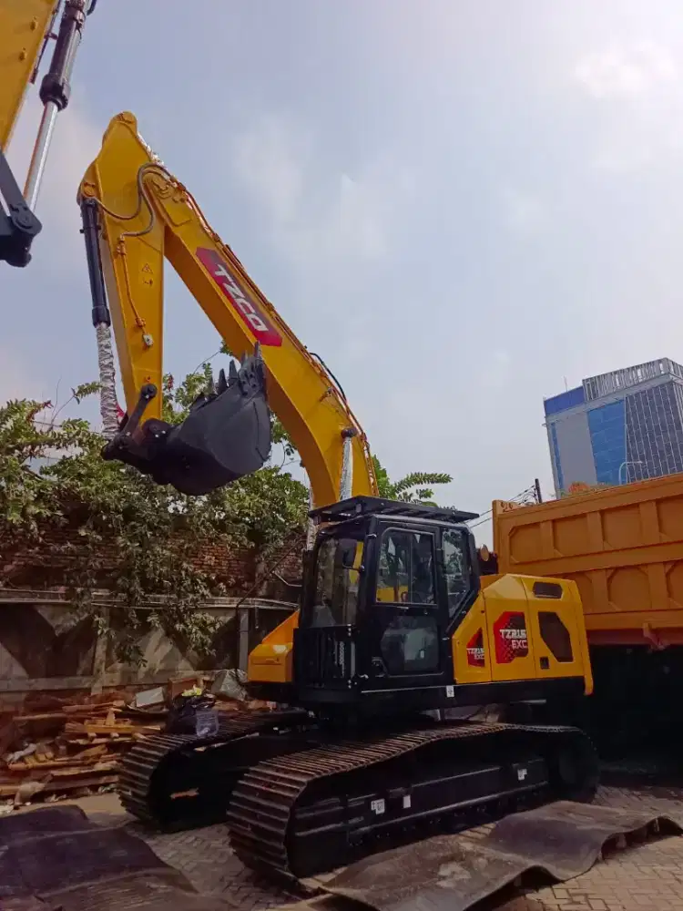 Excavator TZCO  TZ215E kelas pc200