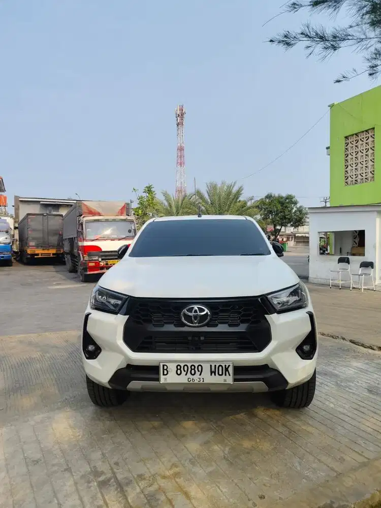 HILUX V 4X4 2026 AUTOMATIC Km 984 Perak Unit Seperti Baru