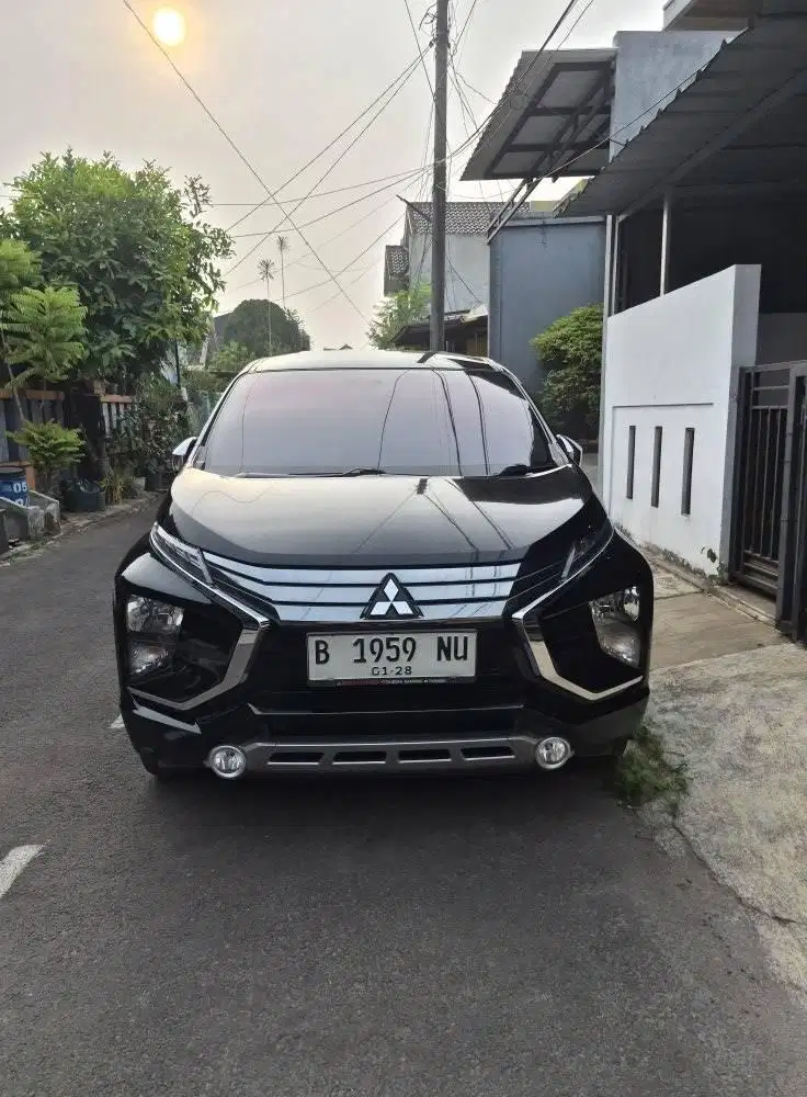 DP 5 JUTA XPANDER ULTIMATE 2017