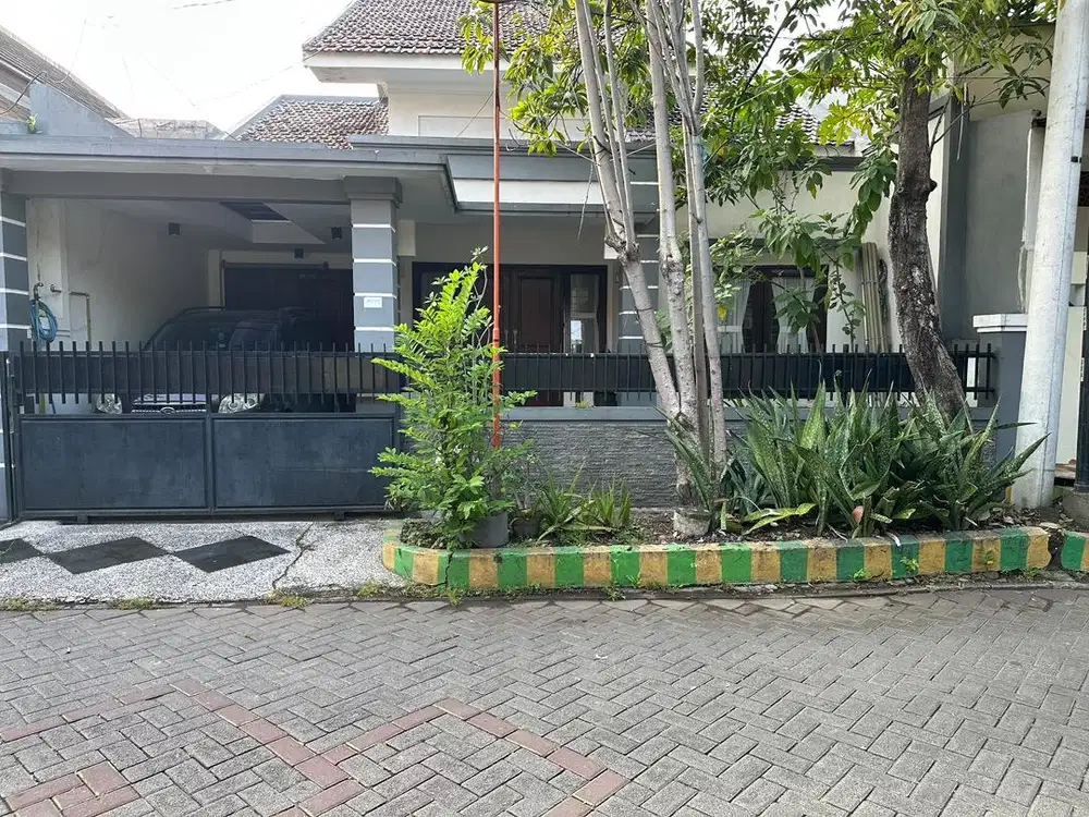 Dijual Rumah Tinggal di Rungkut Barata VII