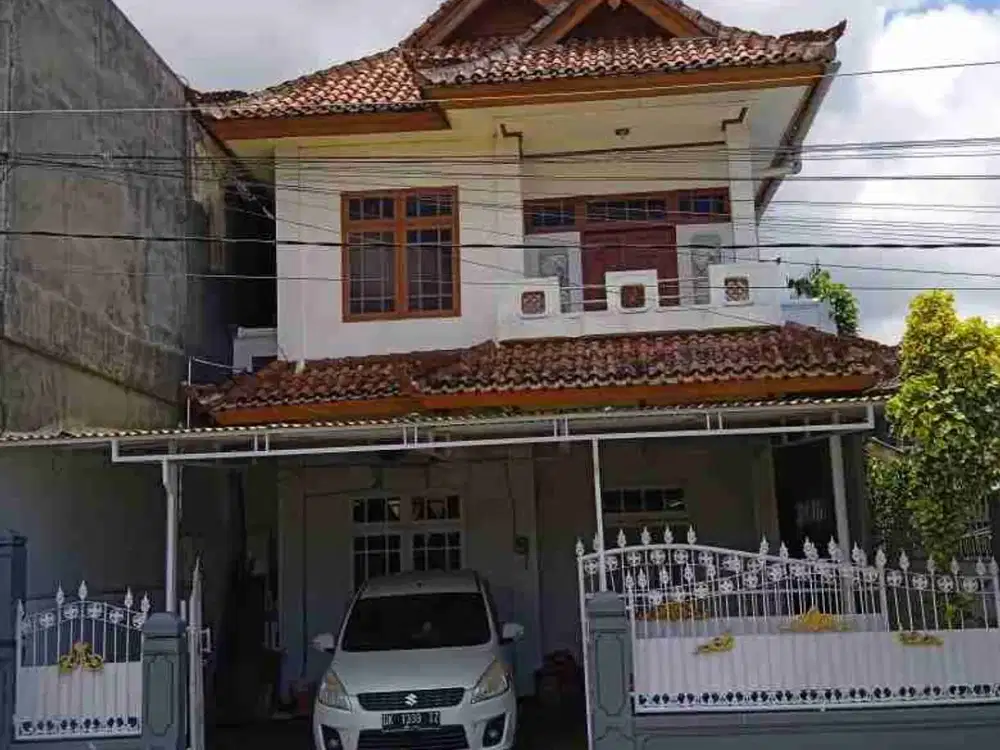 jual rumah 2 lantai , 1,5 are area Sesetan lap.Pegok Denpasar