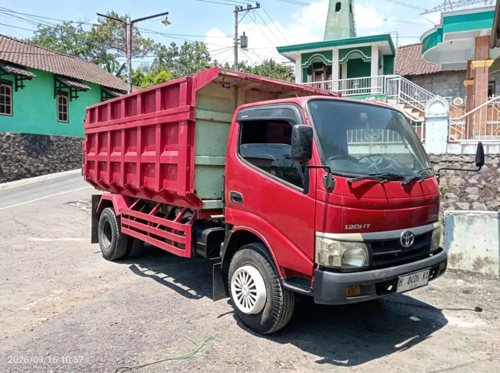 Toyota Dyna 2013 Diesel