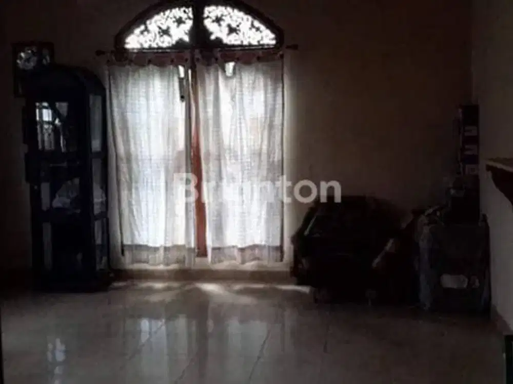 DIJUAL RUMAH 2 LANTAI STRATEGIS DEKAT TITIK 0 KOTA SINGARAJA