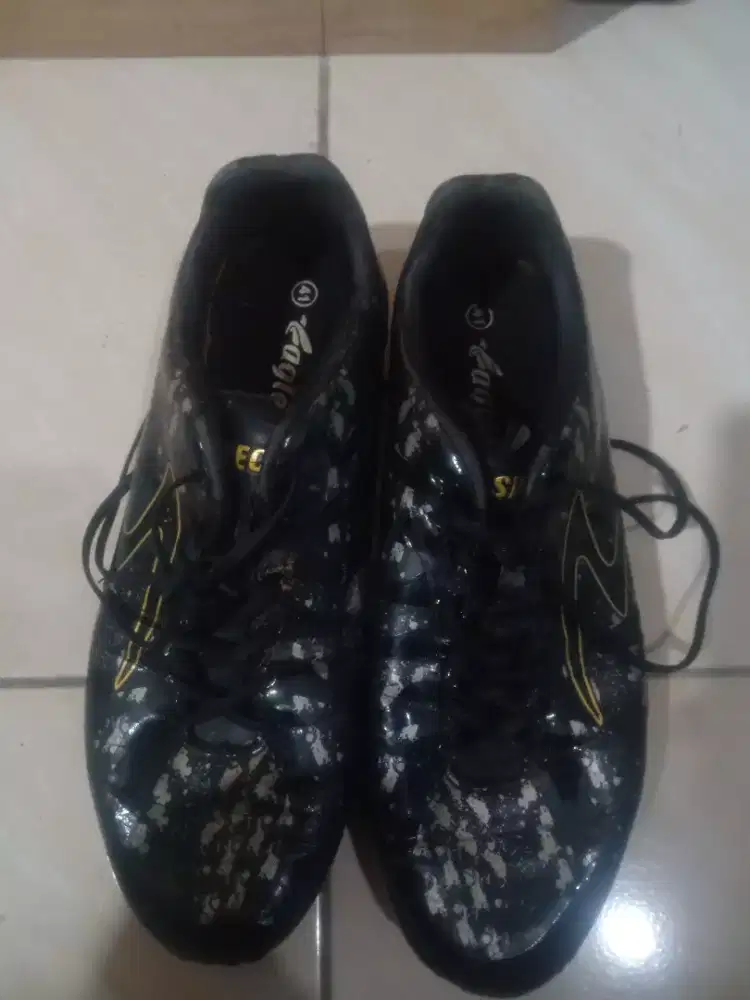 sepatu bola size 41 panjang