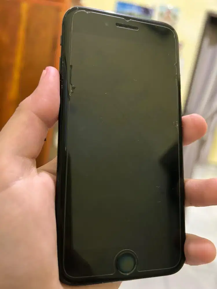 Iphone 7 128GB. Second. Warna hitam