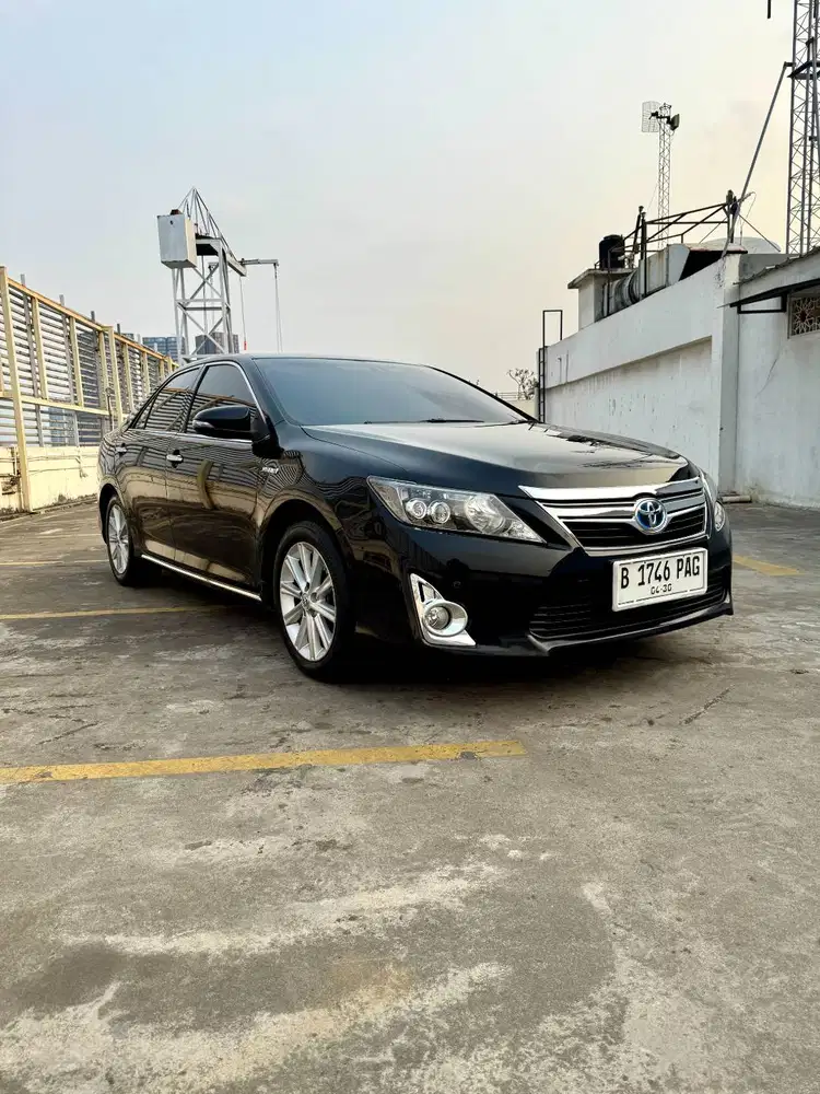 Toyota Camry Hybrid 2014