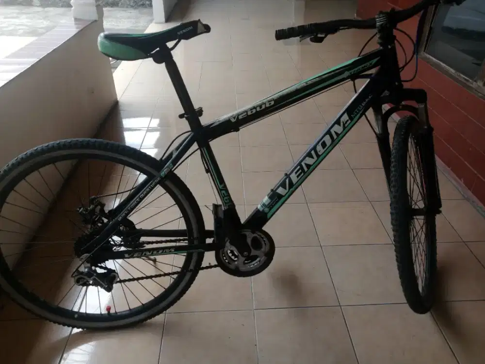 Sepeda MTB Venom v2606