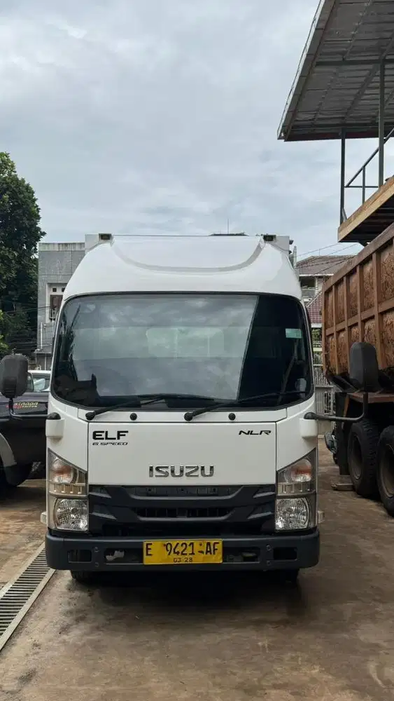 ISUZU NLR85U LONG 2022