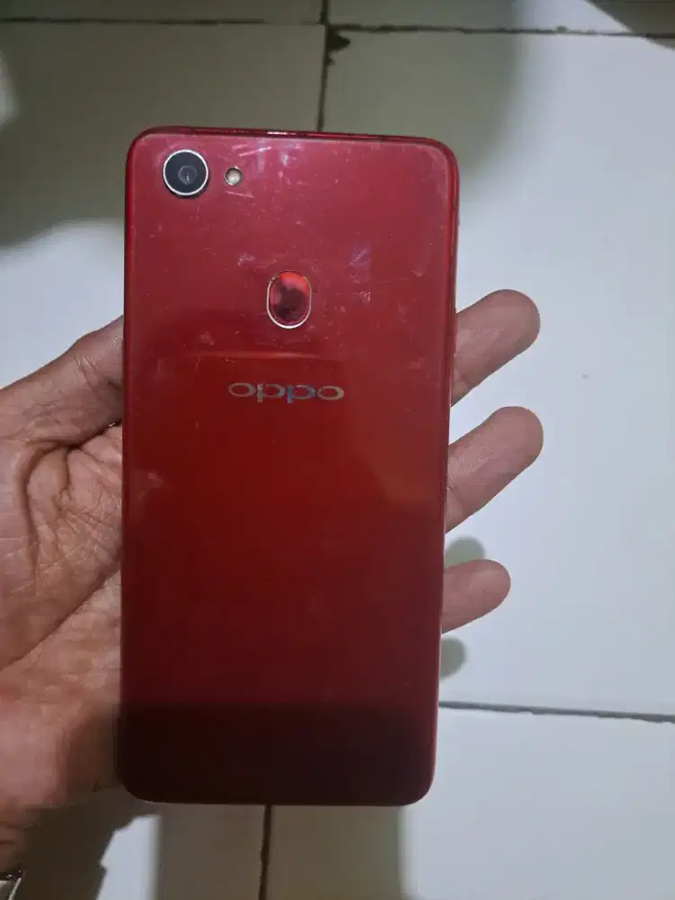 OppoF7Ram 6/128. Nominus. Orian. Hp casan. Nego bensin.