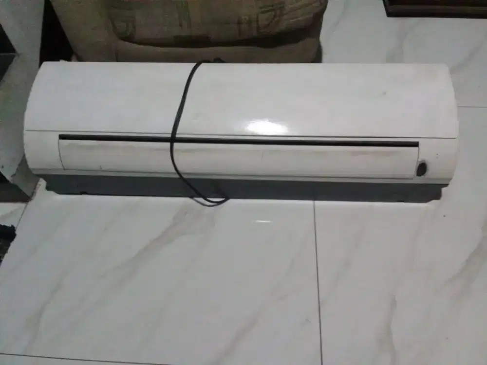 Kipas angin indoor AC 2 pk normal