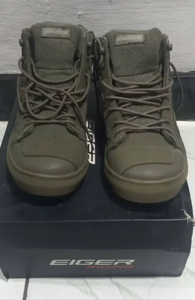 Sepatu eiger (cocok utk touring)