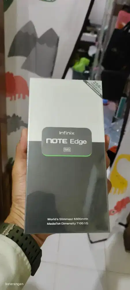 Infinix note edge 8/256 new masih di segel box.
