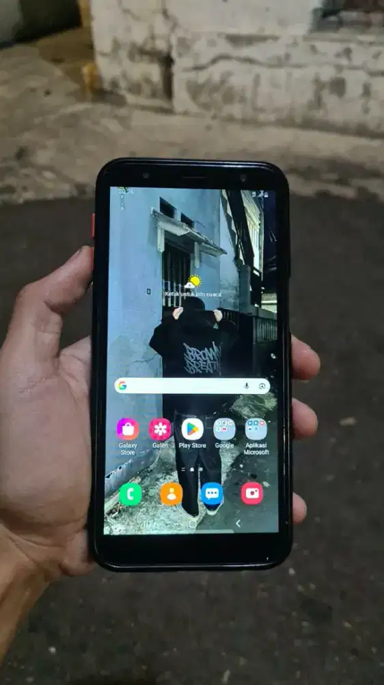 Samsung galaxy j6+ 4/64Gb