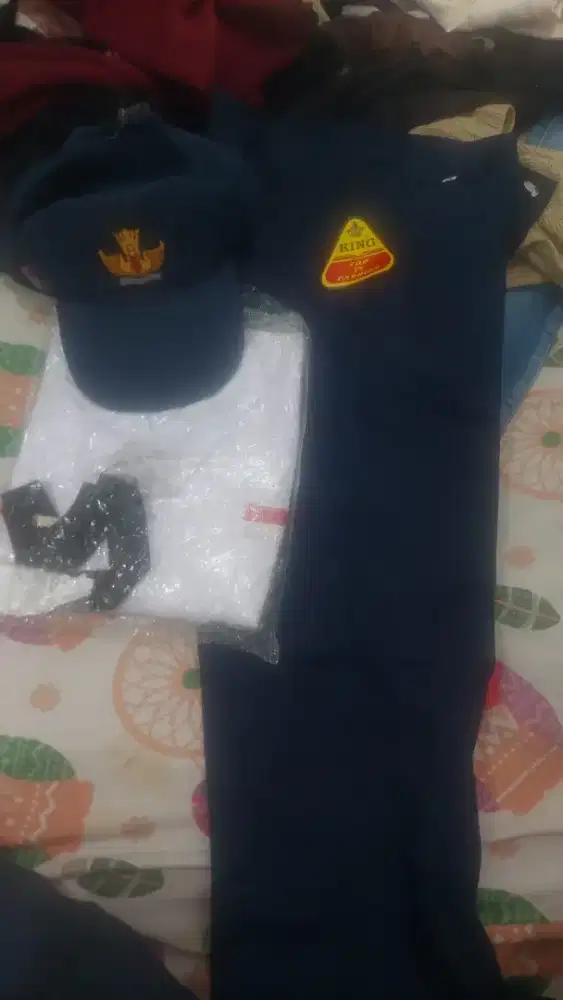 Seragam sekolah smp lengkap