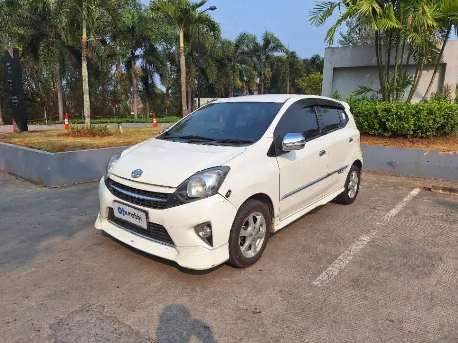 LOW DP Toyota Agya 1.0 G TRD Sportivo Bensin-MT 2017 9AW
