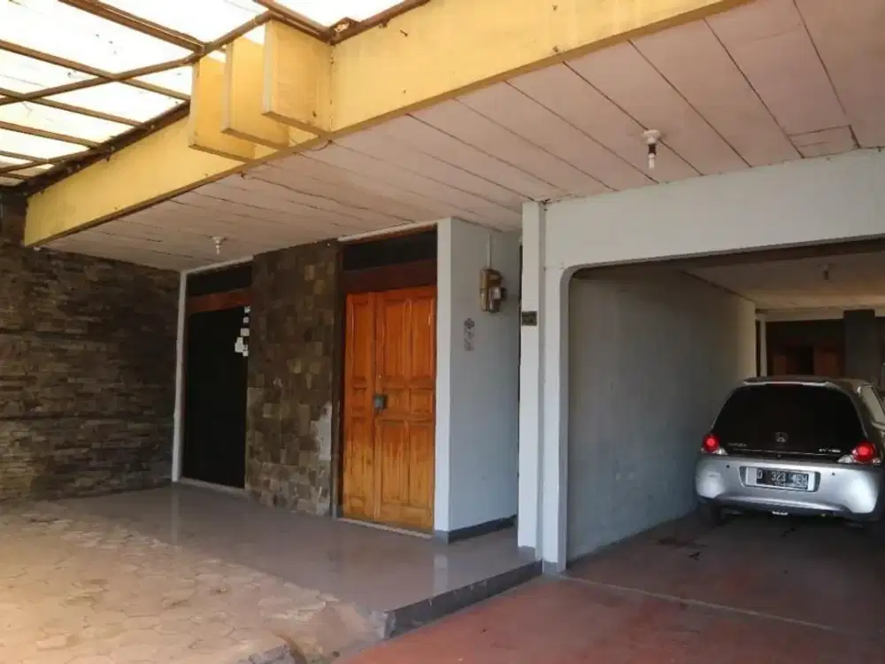 Murah, Rumah Hitung Tanah Mainroad di Lengkong Area Bandung