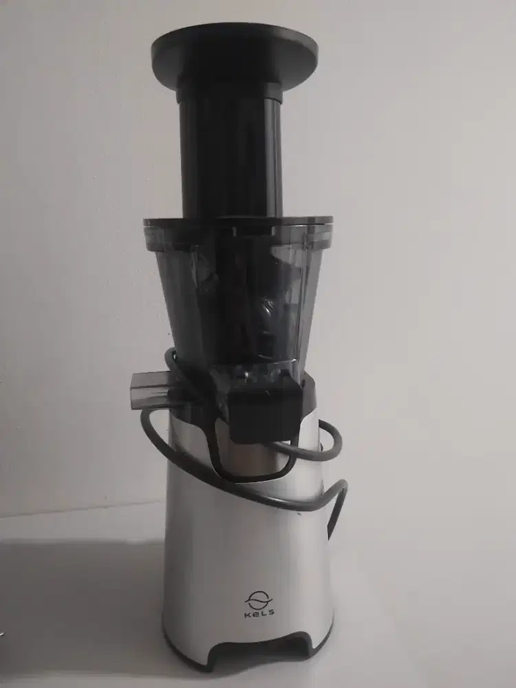 Slow juicer kels