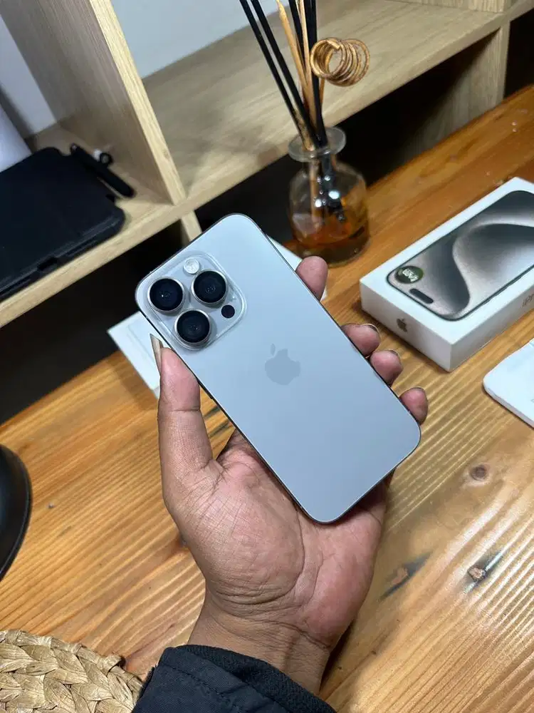 Iphone 15 pro 128gb Ex garansi iBox