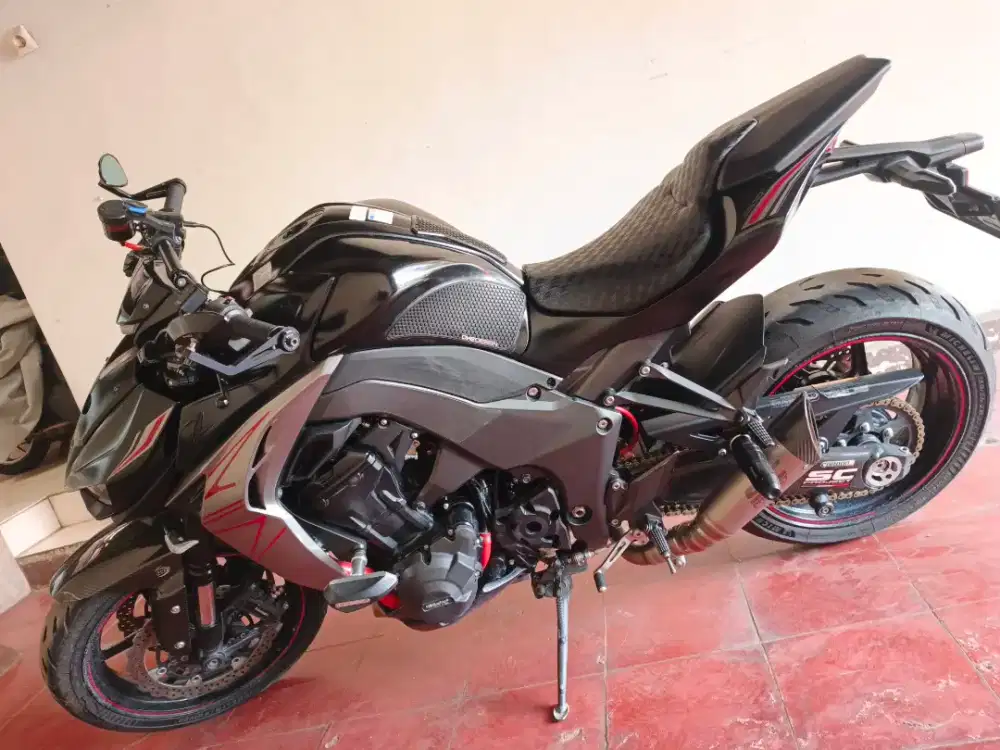 Dijual Motor Kawazaki Z1000 Tahun 2021