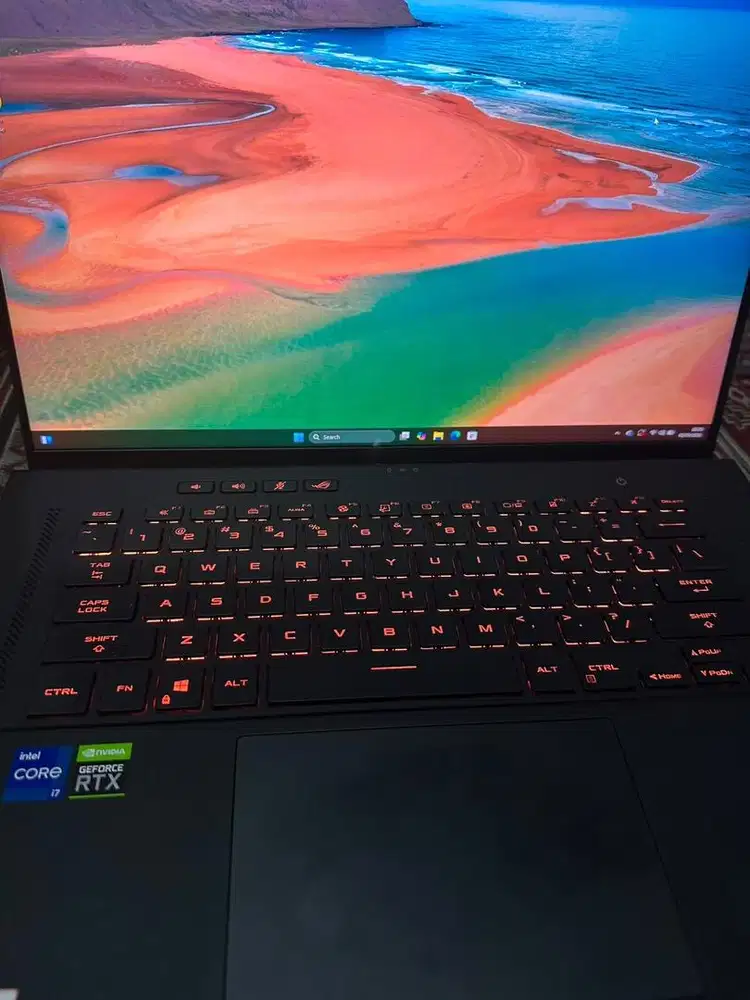 Asus ROG Zephyrus M16 i7 Ram 16 Like New Mulus
