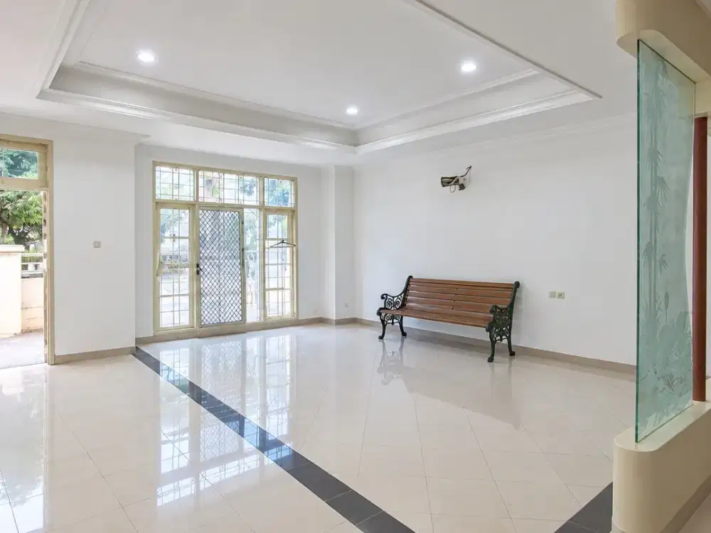 Disewa Rumah Hoek Gading Kirana, Kelapa Gading