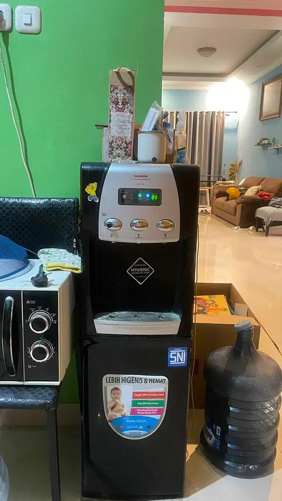 Sanken Dispenser Galon Bawah + Galon 6pcs