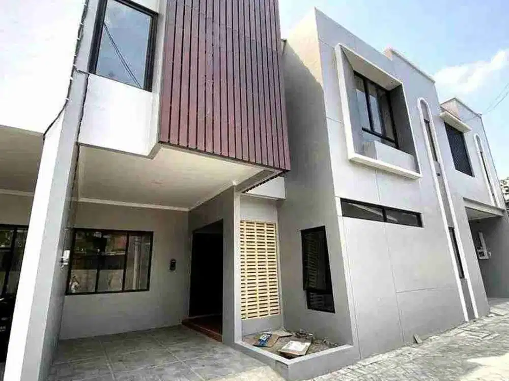 Rumah 2 lt Cantik Baru di Cluster Dekat Kampus UNS