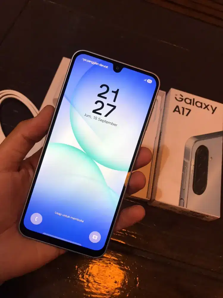 Samsung a17 4G 8/128 Fullshet (seprti baru)