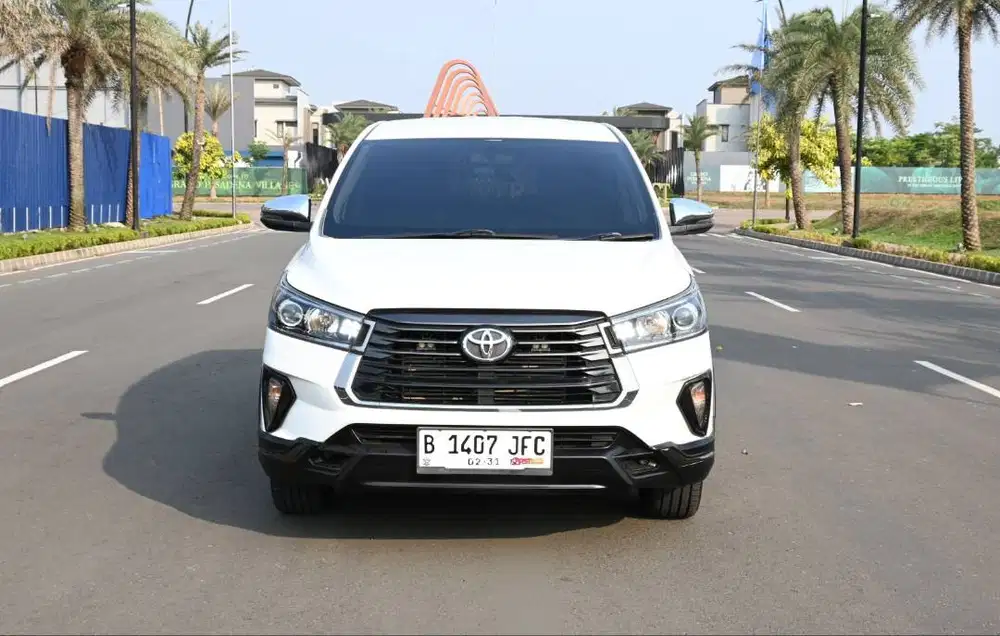Innova venturer 2.4 Diesel tahun 2021