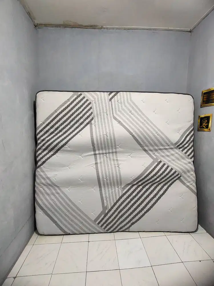 Dijual kasur in the box Lux king(180x200) tinggi 32cm
