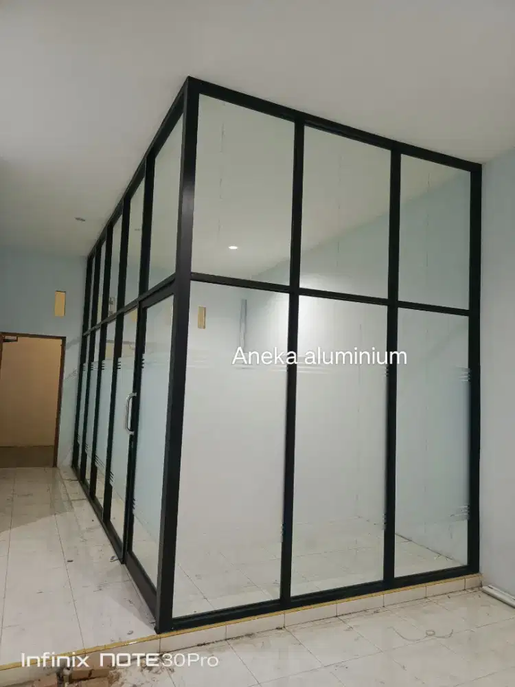 PARTISI KACA, SEKAT KACA ALUMINIUM