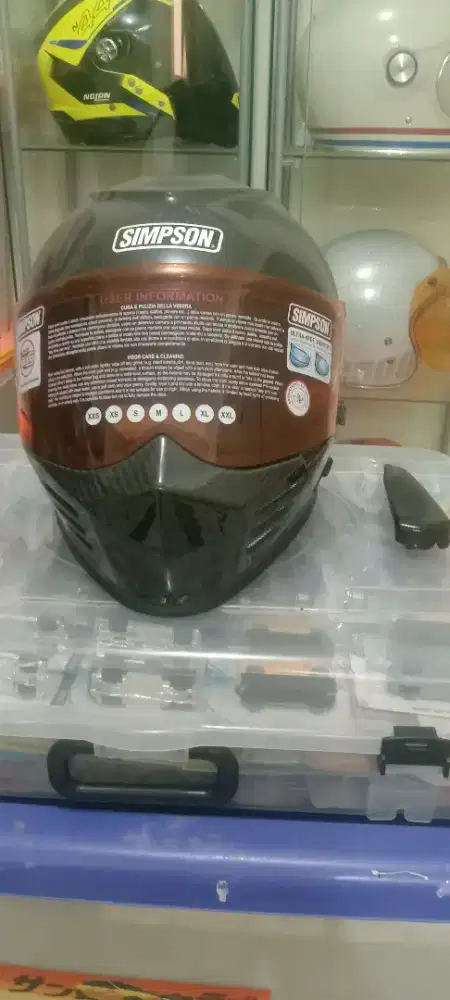 Helm Full Face Simpson Venom Solid Carbon S-XXL
