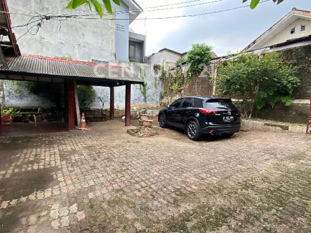 Rumah Lama  Lingkungan Bagus  Hitung Tanah