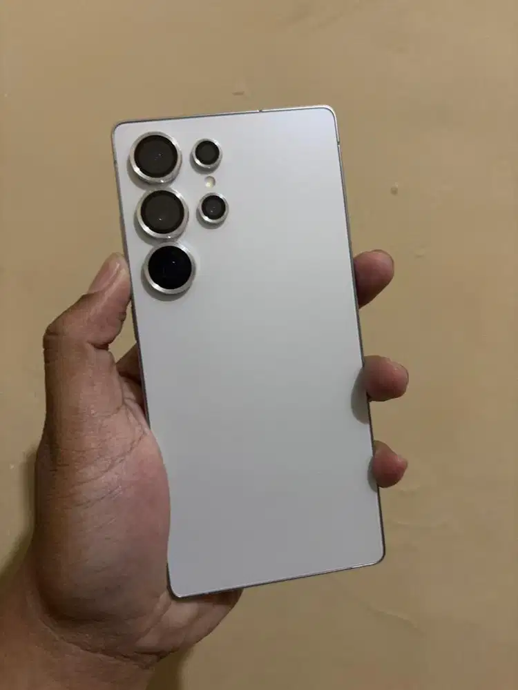 Samsung s25 ultra 12/256 sein