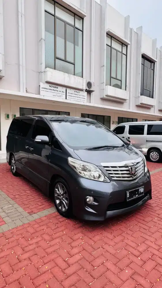 Alphard S AT 2011 Auto Parkir