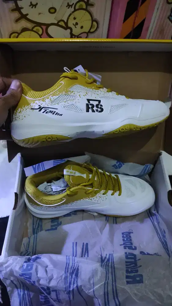 Sepatu Badminton RS Jf 724 LTD New s42