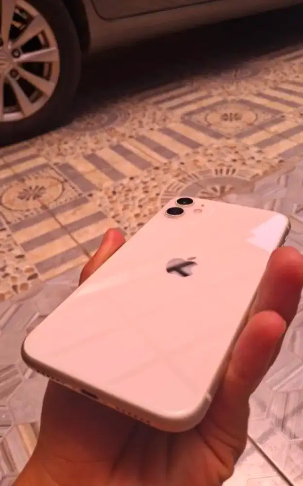 iPhone 11 ex iBox Pemakaian Apik Mulus