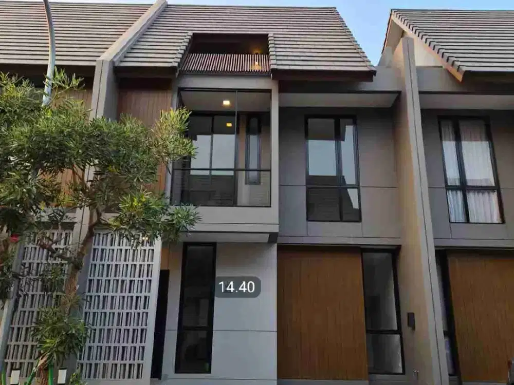 Di Jual Rumah di Cluster Viola, Summarecon Crown Gading. ( Type Premium Attick)