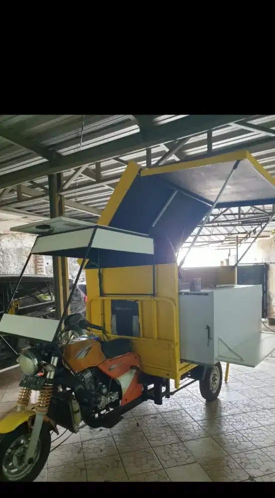 jual viar roda 3 custom 8juta nego santai