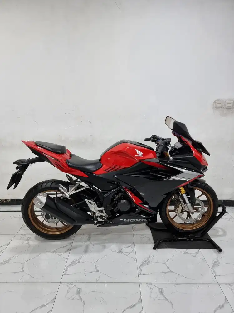 Honda CBR 150 R USD LED Fi 2021 bln 10 Gress Kredit DP 1 JT aja