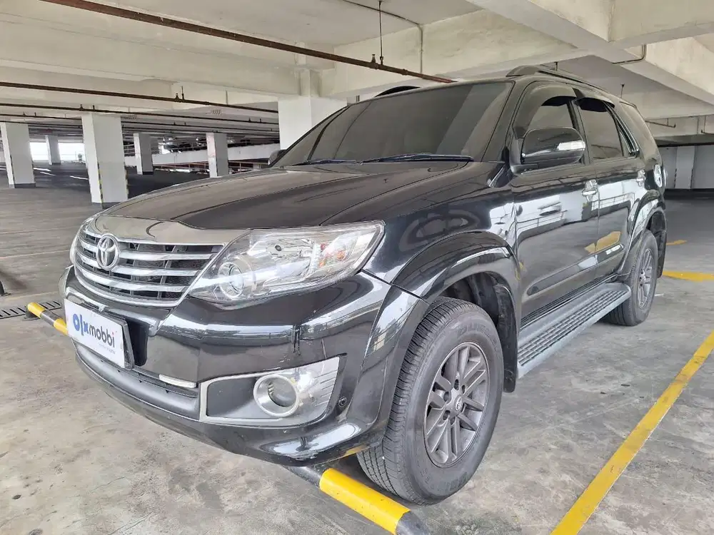 TDP 1 JUTA Toyota Fortuner 2.7 G Luxury Bensin-AT 2013 Hitam CEENB