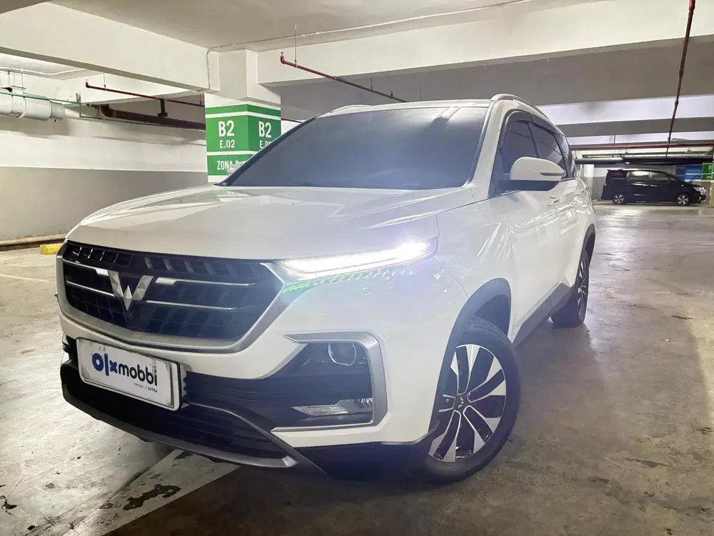 TDP 1 JUTA Wuling Almaz 1.5 Exclusive 7-Seater AT 2022 Putih CKGVB