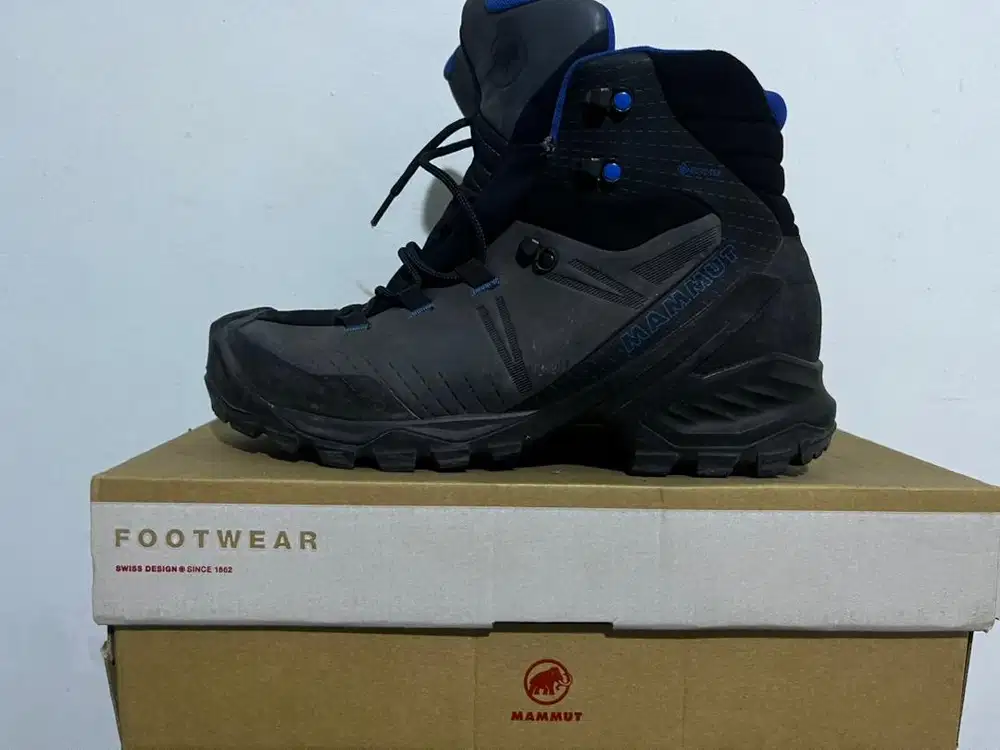 Sepatu mammut size 44 original