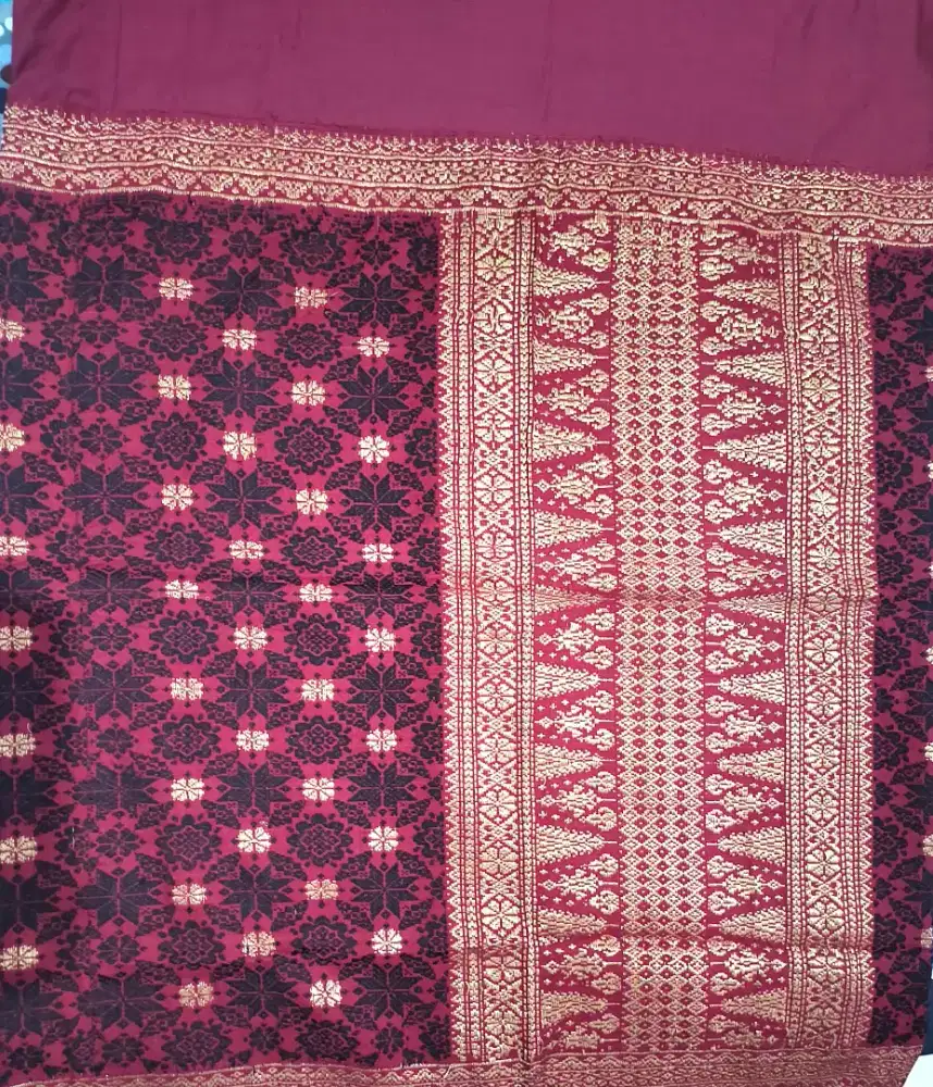 Songket tenun asli palembang