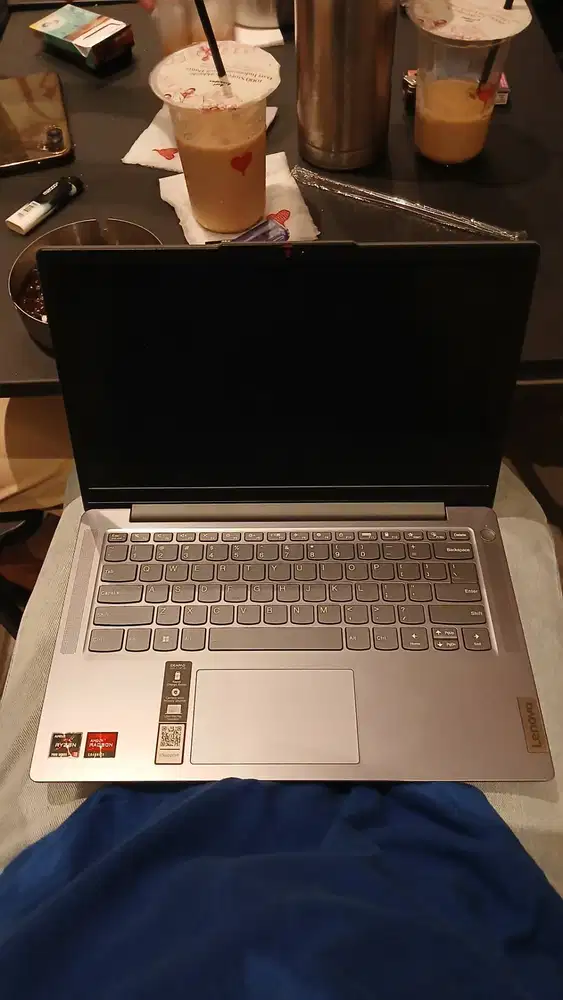 LENOVO IDEAPAD SLIM 3 14AMN8 (Kondisi Like New!)