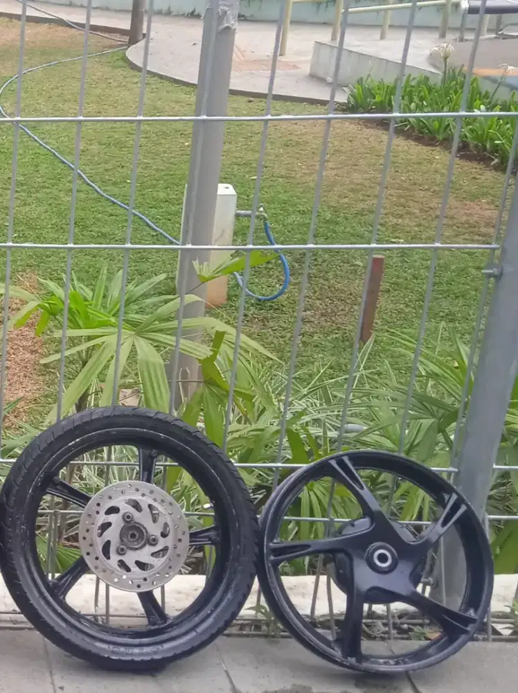 Velg Yamaha mio original depan belakang