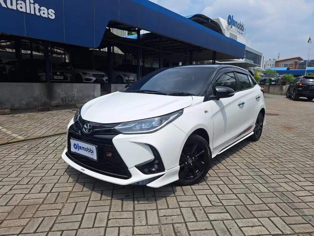 TDP 1 JUTA Toyota Yaris 1.5 S GR Sport Bensin-AT 2023 Kuning CUYBB