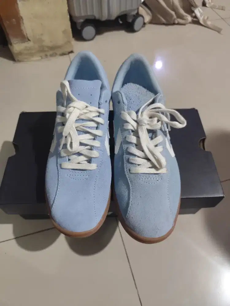 Sepatu Pergi, Sepatu Jogging, Sepatu Cats Converse