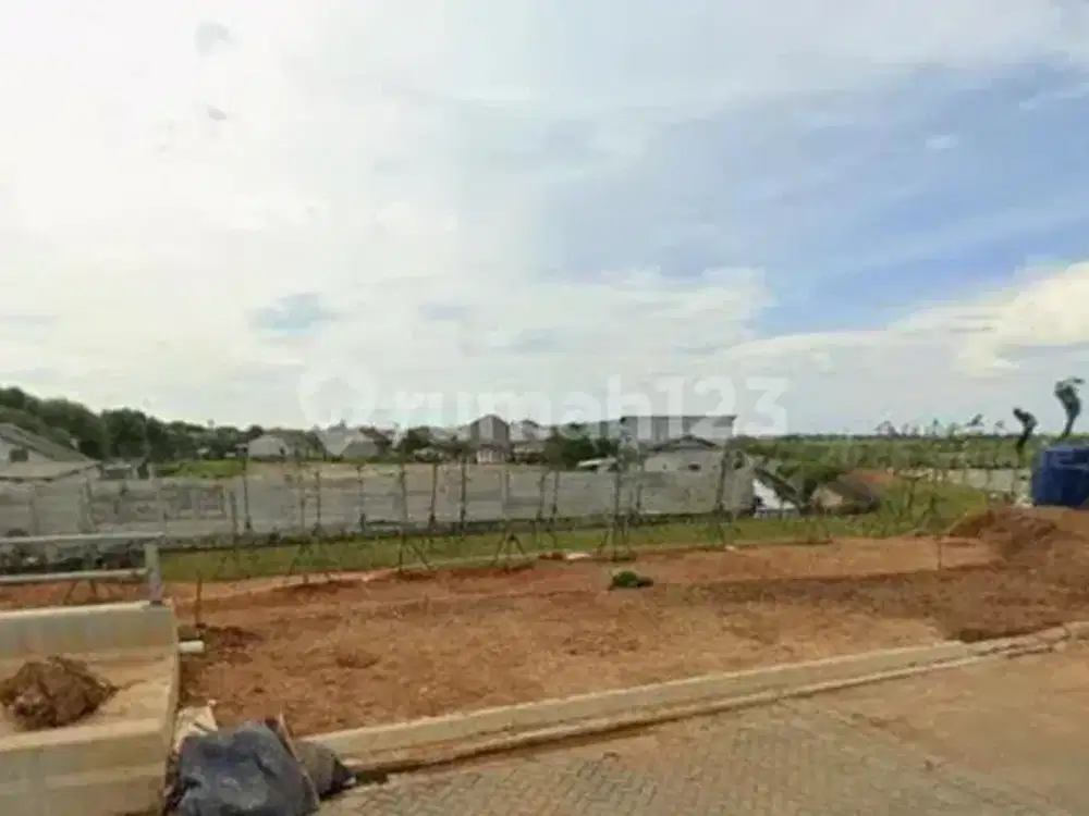 Dijual Kavling Komersil di Pik 2, Depan Uph