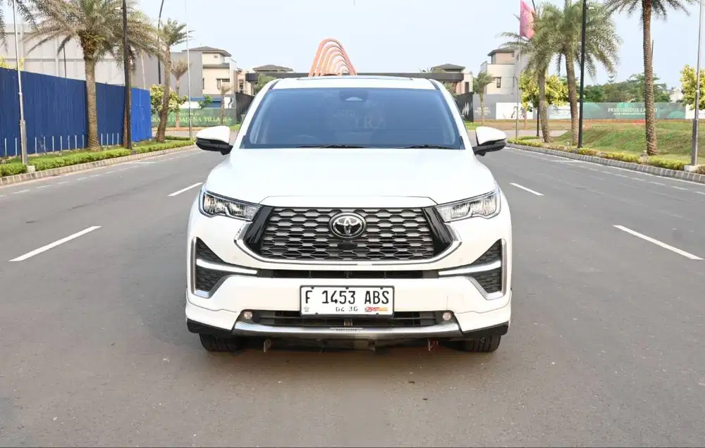 Innova zenix Q hybrid Modellista tahun 2025